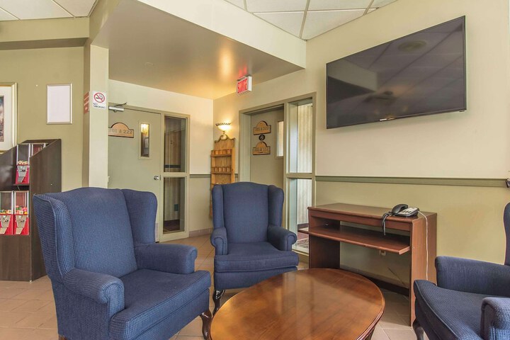Guest Lobby
