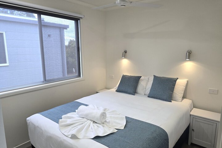 Room 12 of 77