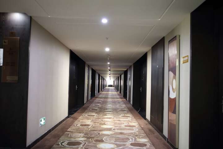 Ballroom/Hall 22 of 25