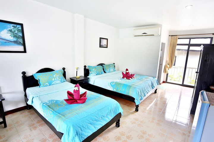 Room 44 of 99
