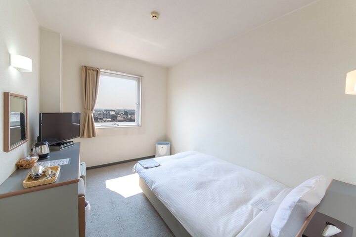 Room 10 of 34