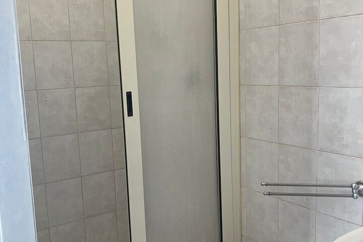 Room 17 of 24