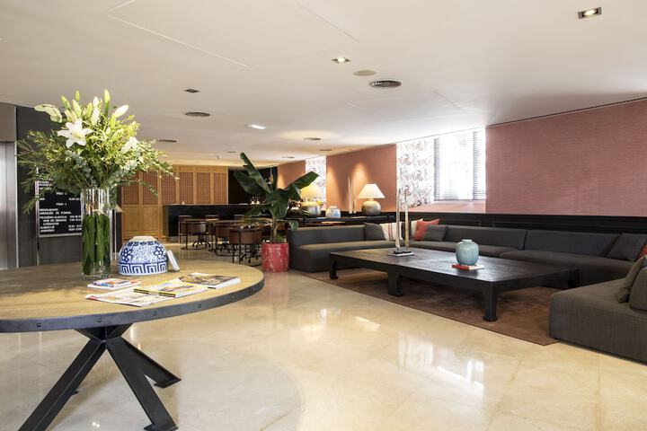 Guest Lobby