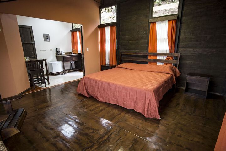 Room 5 of 45