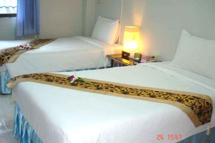 Room 19 of 84
