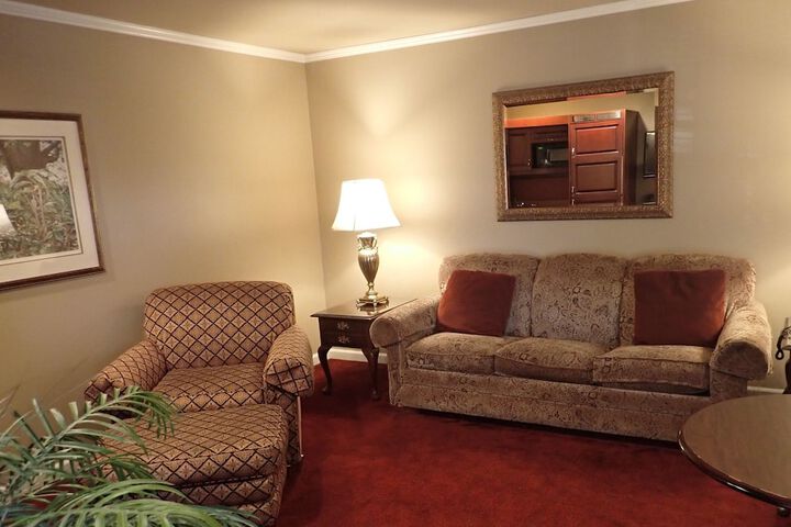 Room 18 of 36