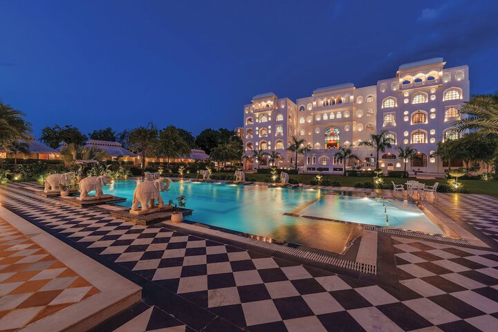 Hotel 98 of 110