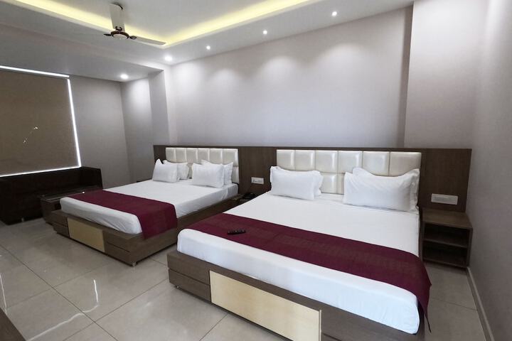 Room 11 of 71