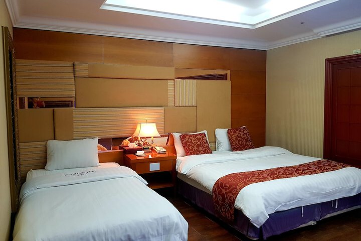 Room 21 of 37