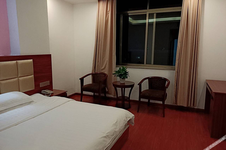 Yunfu haofeng hotel