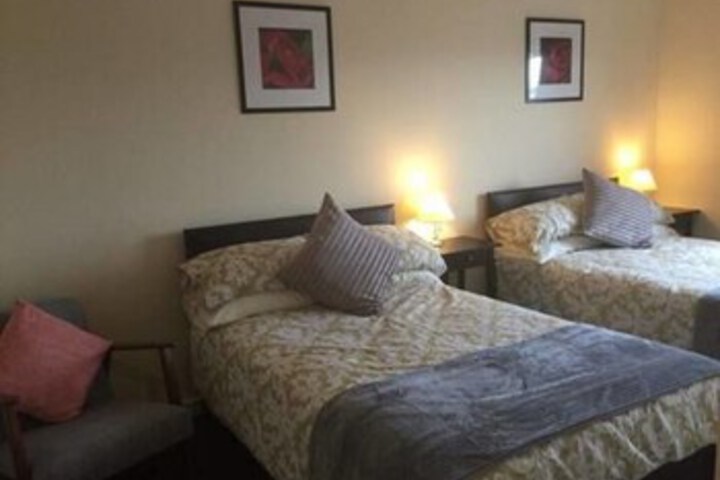 Room 27 of 31