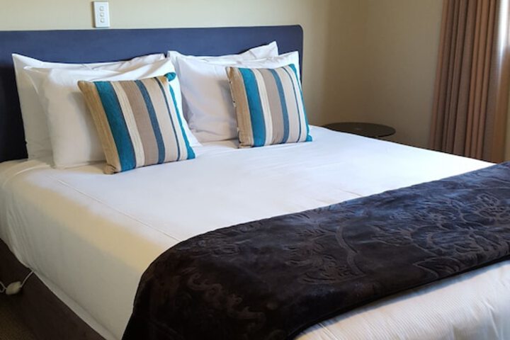 Room 4 of 49