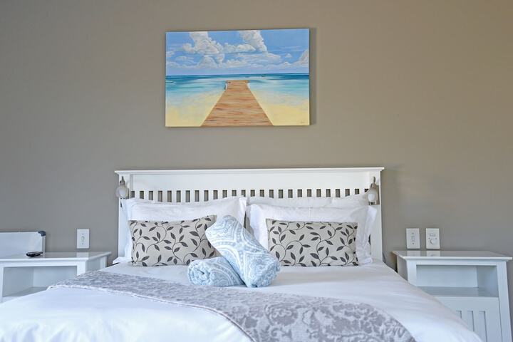 Room 3 of 46