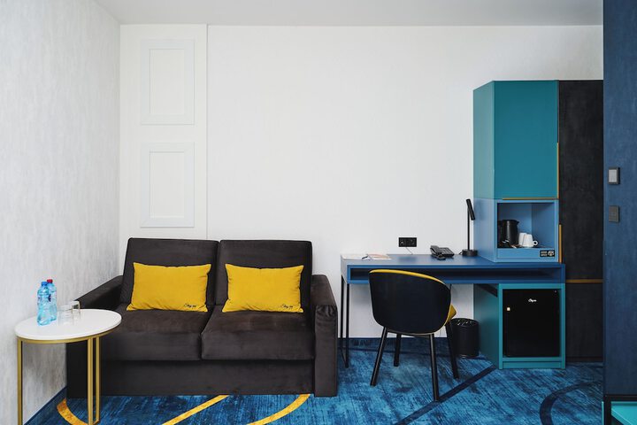 Room 21 of 61