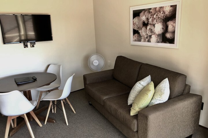Room 83 of 141