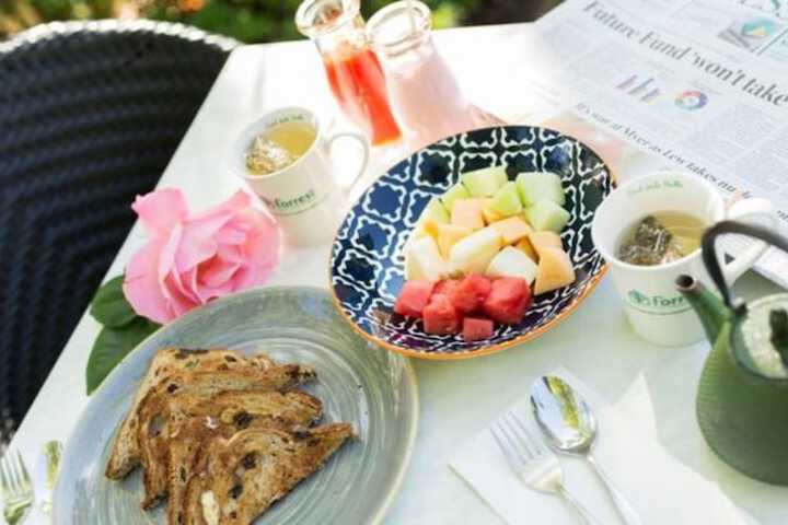 Breakfast/Coffee Service 82 of 90