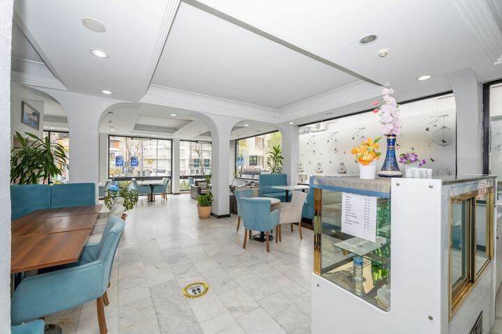 Hotel Lobby