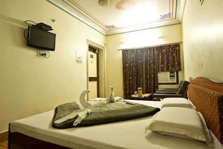 Room 21 of 113