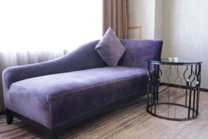 Room 21 of 24