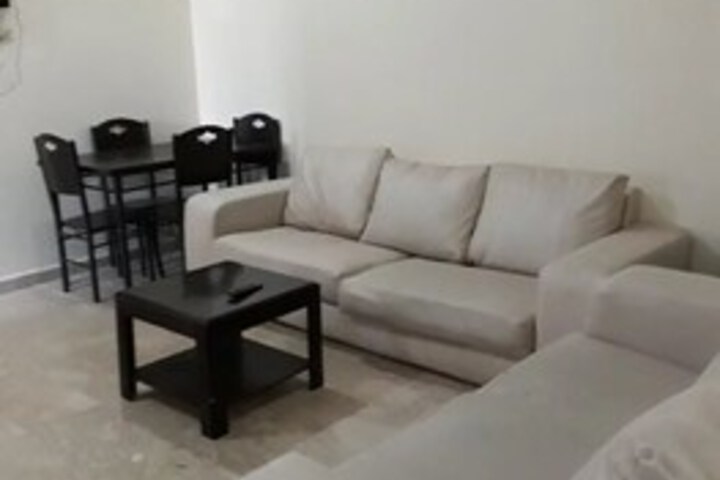 Room 12 of 16