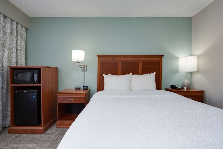 Room 12 of 37