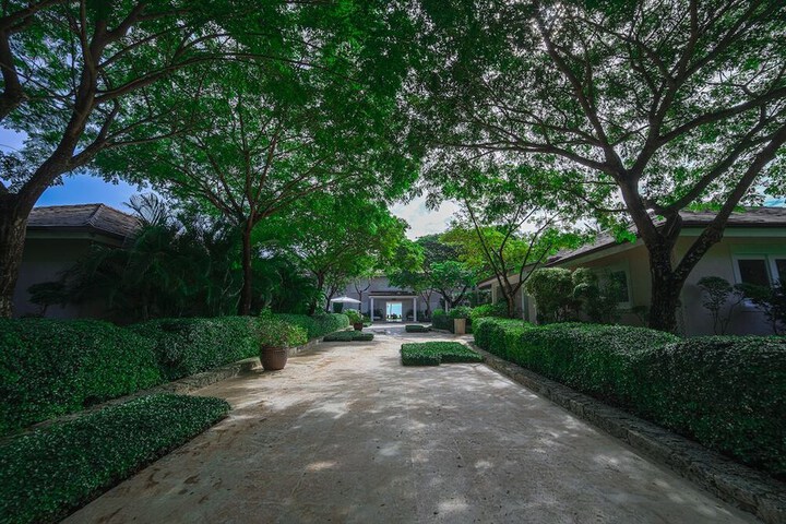Property Grounds 31 of 35