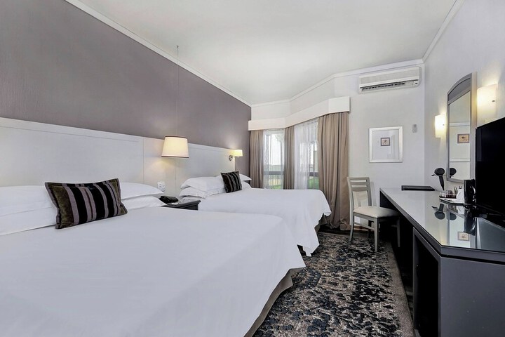 Room 13 of 46