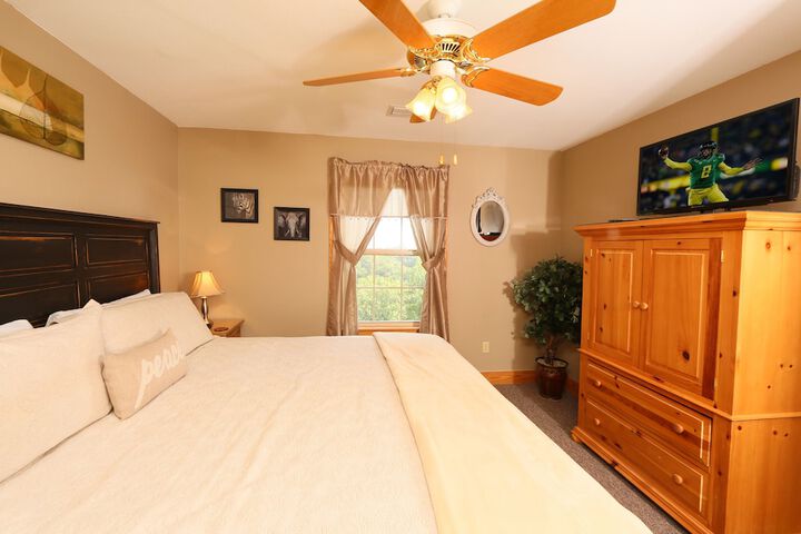 Room 8 of 38