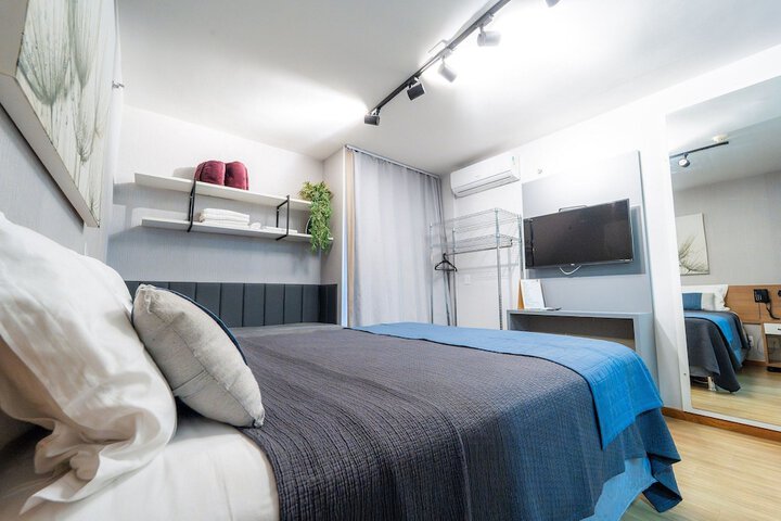 Room 18 of 197
