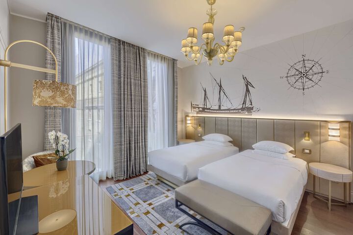 Room 30 of 203