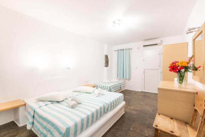 Room 49 of 92