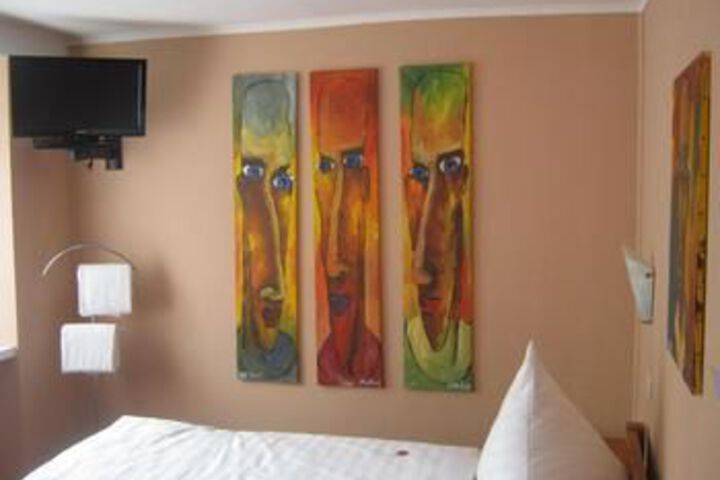 Room 31 of 81
