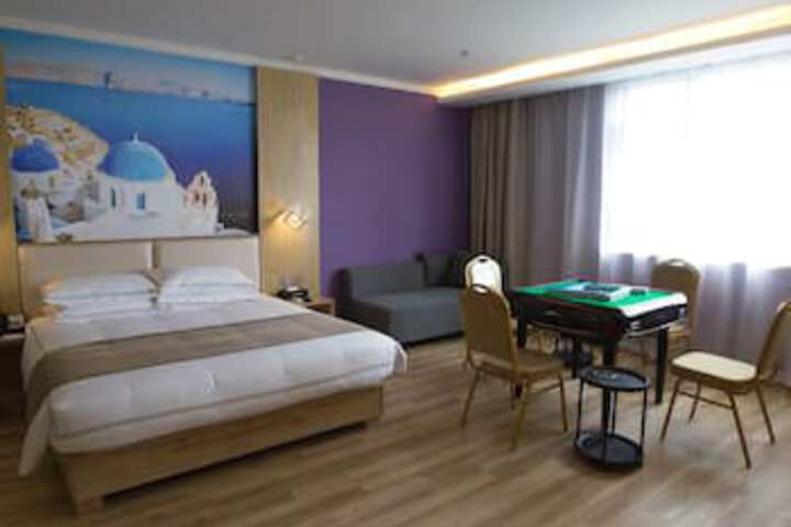 Room 2 of 11
