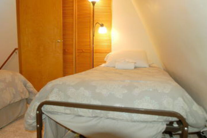 Room 40 of 697