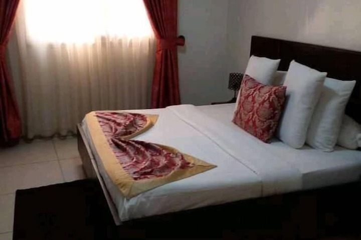 Room 7 of 38