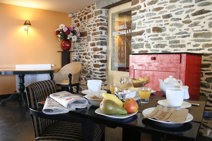 Breakfast/Coffee Service 52 of 67