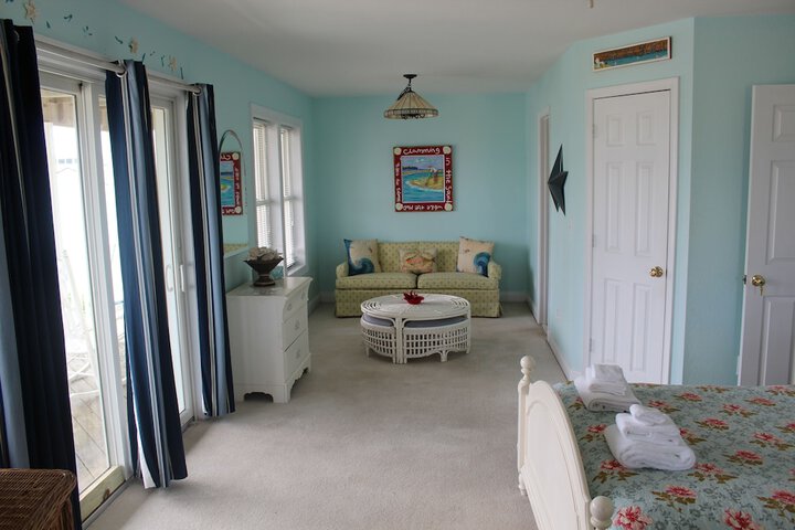 Room 11 of 61