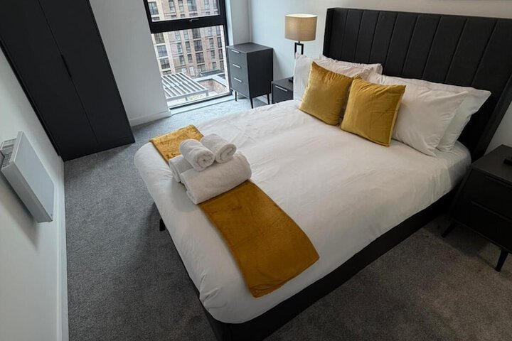 Room 7 of 74