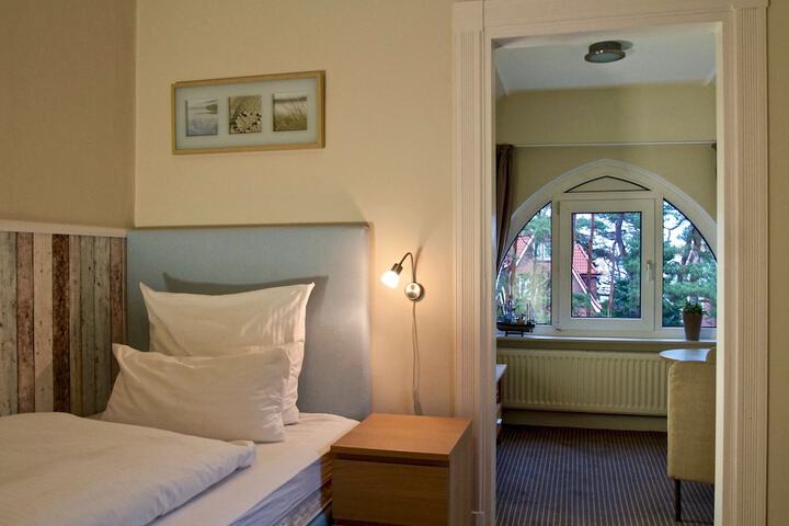Room 8 of 49