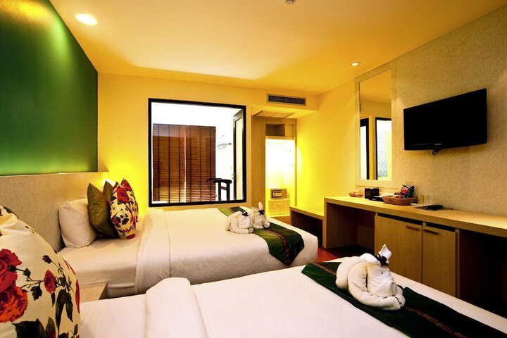 Room 19 of 112