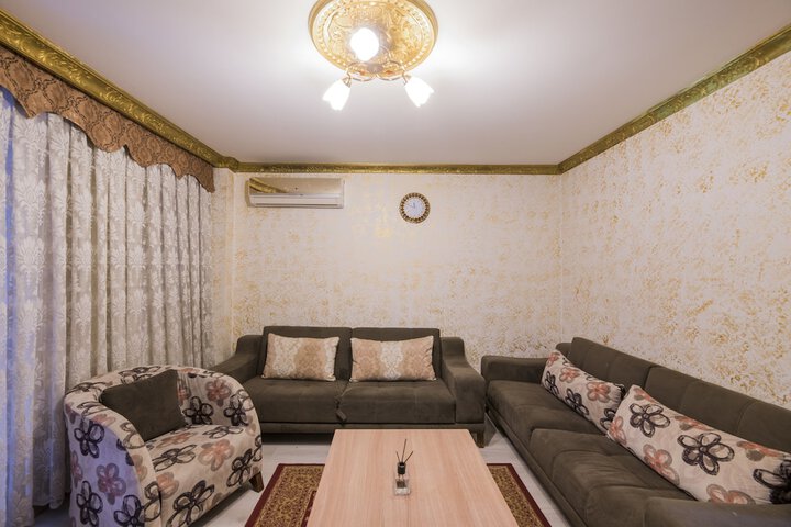 Room 48 of 80