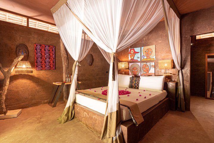 Room 15 of 65