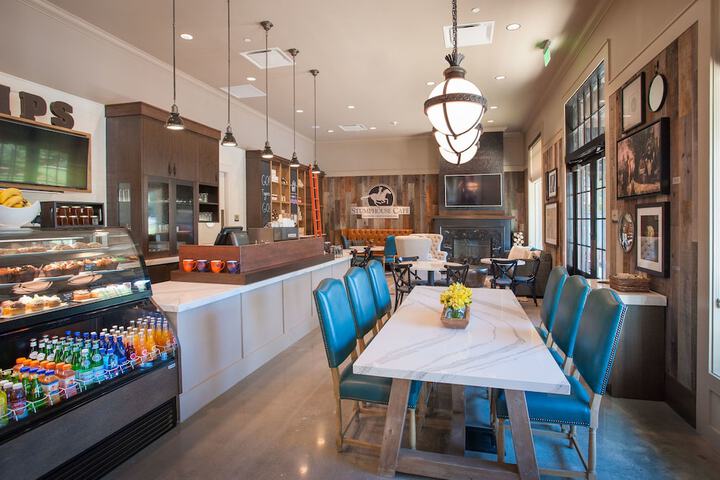 Breakfast/Coffee Service 24 of 33