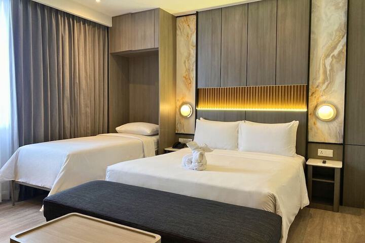 Room 15 of 43