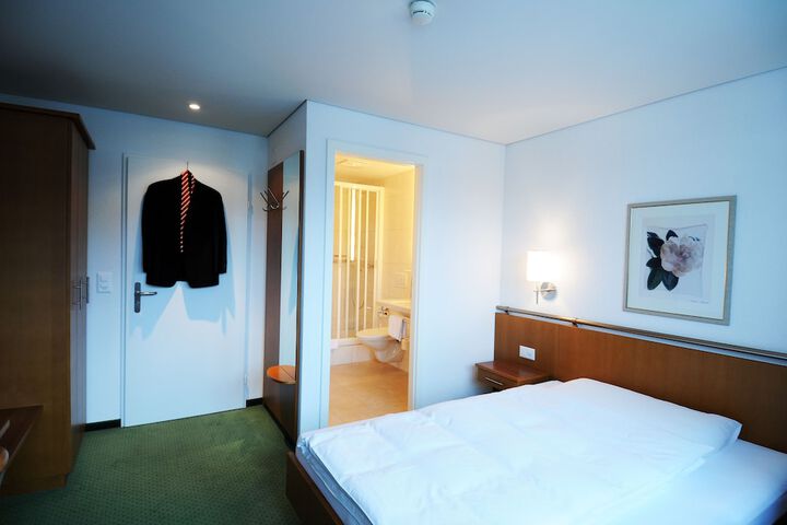 Room 15 of 56