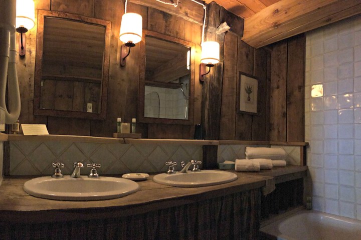 Room 22 of 71