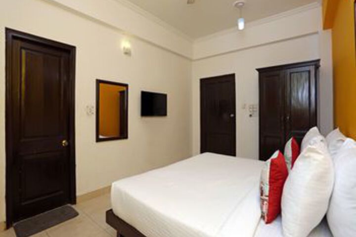Room 15 of 25