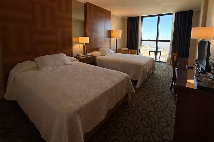Room 6 of 50