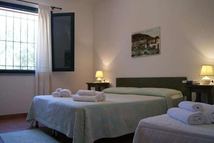 Room 7 of 14