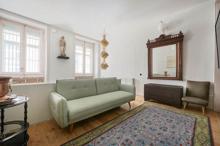 Room 43 of 65